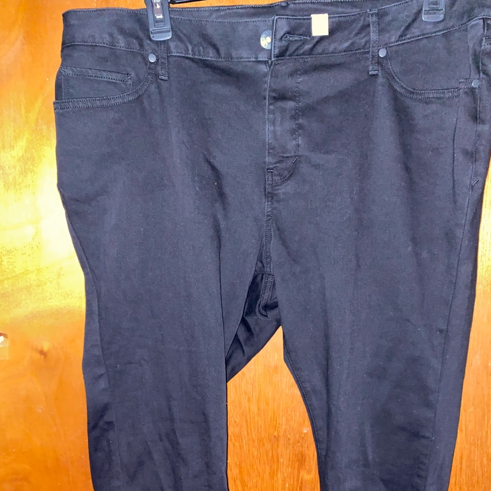 Black skinny jeans